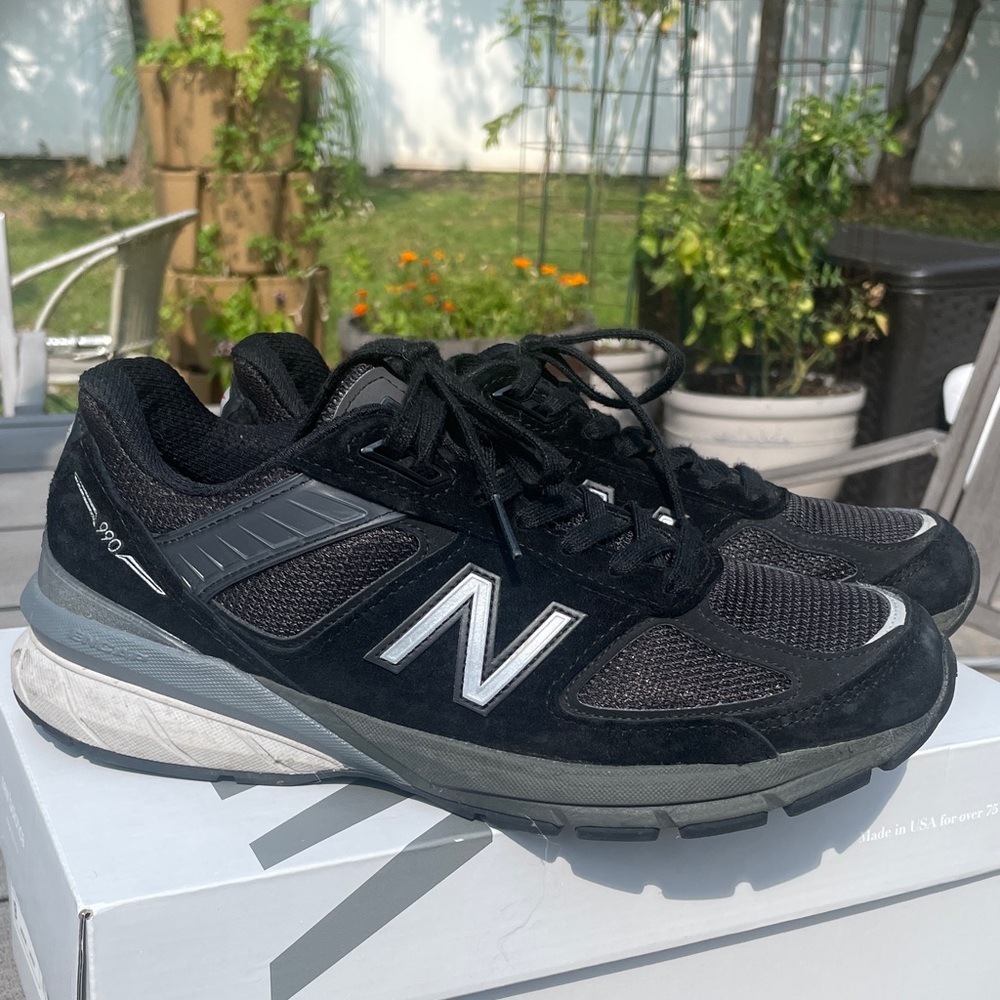 New balance 990 v5 Womens 9B - Black